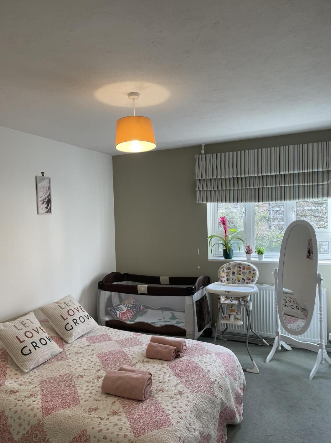 Stunning Flat Close To Regents Park And Euston Station! Londra Exterior foto